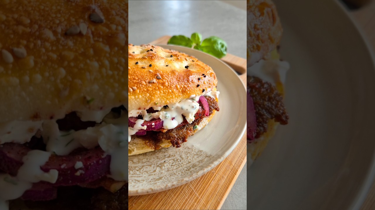 YouTube-Video: Der virale Backpapier-Döner aus dem Backofen