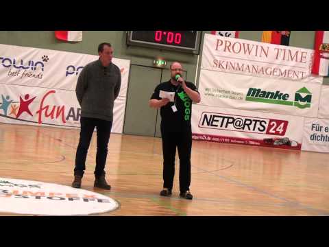 Jan Wrage wird von den SVHU Frogs verabschiedet