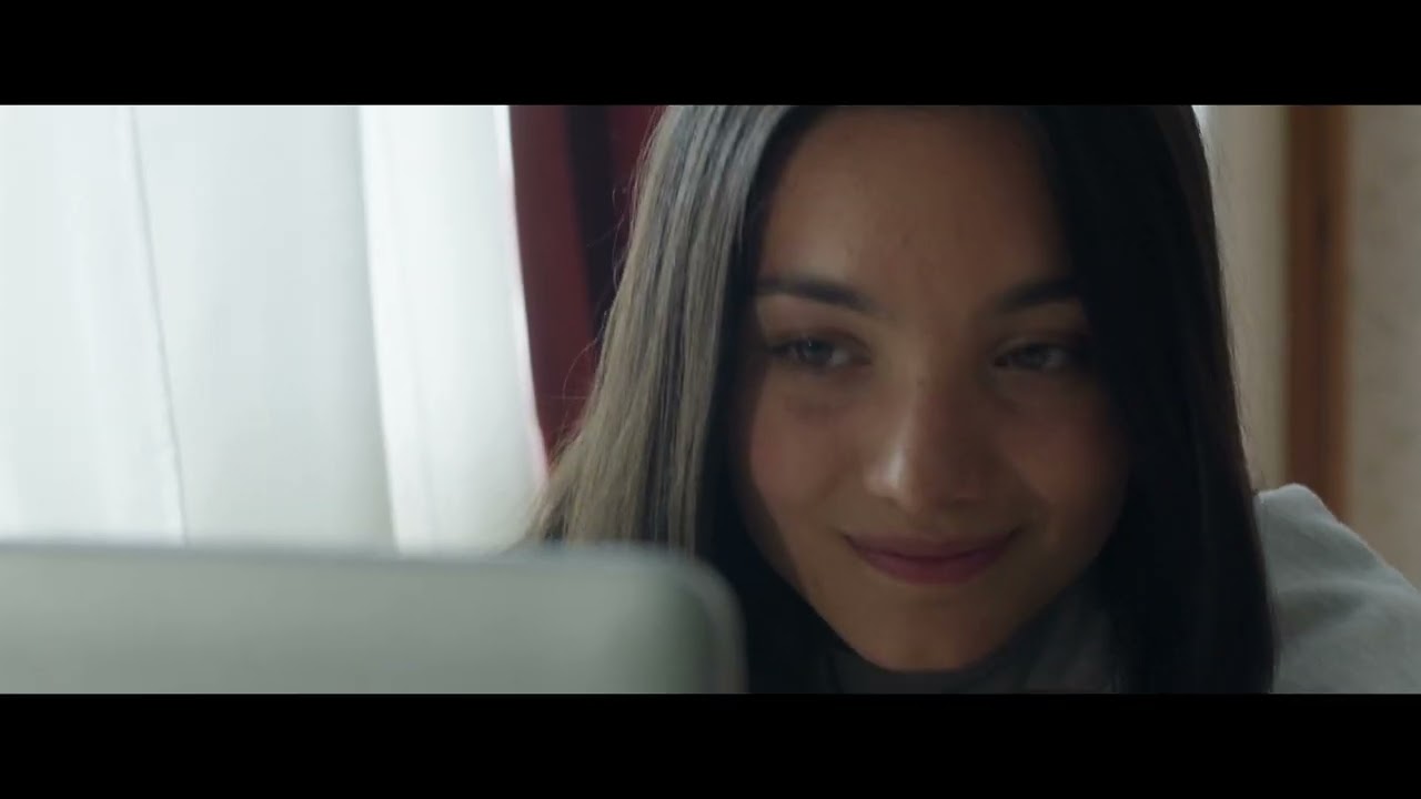 La bambola di pezza - Trailer del corto sull'adescamento online