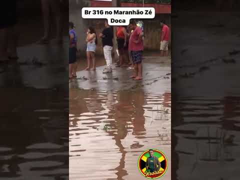 forte chuva alagou ruas e bairros em Zé doca Maranhão