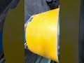 Riproduci video