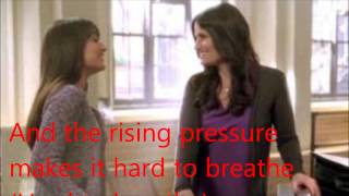 Next To Me- glee with lyrics
