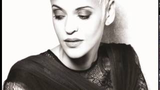 O TEMPO NÃO PARA - MARIZA