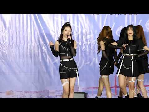 BNK48 Stang - Believers @ BNK48 12th Single Believers Roadshow Mini Concert [Fancam 4K 60p] 220925
