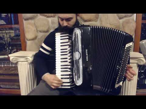 5275 - Black Giulietti 127 Classic Piano Accordion LMMH 41 120 $5999