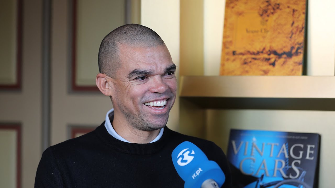 Pepe: "Senti que aquele abraço ao Cristiano em Hamburgo seria o último em campo"