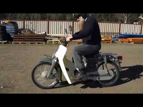 Honda C50 1986 with a few tricks