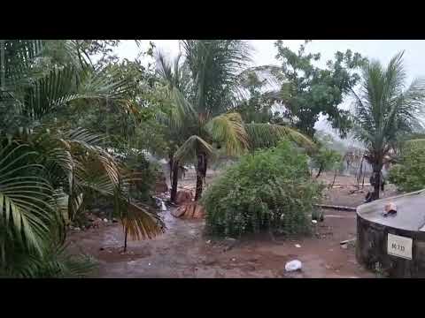 As chuvas chegou na varzinha município de itapicuru Bahia kkkk obrigado senhor 