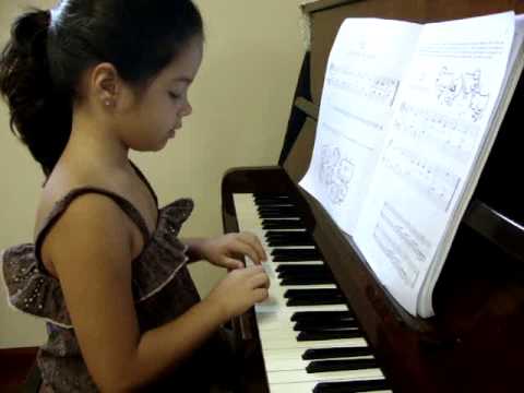 BIDELLATI-C.E.M- Giovana R P Zanoto "Os Pintinhos" - 10/2012