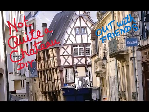 Not Quite a Chateau DIY 207 - Fun with friends - A broken table - Brocantes &  Our buildings layout