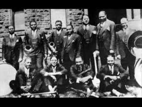 McKinney's Cotton Pickers - It's A Lonesome Old Town