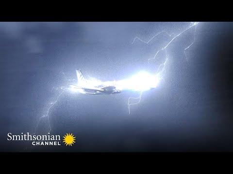 A Lightning Strike Knocks This Plane Out of the Sky ⛈️ Air Disasters | Smithsonian Channel