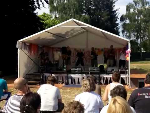 Děda mládek illegald band- rychlík jede do Prahy