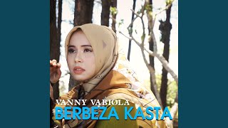 Download lagu Berbeza Kasta mp3 Download lagu Berbeza Kasta mp3