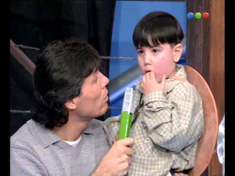 El Show Musical De Los Chicos, Adrián - Videomatch