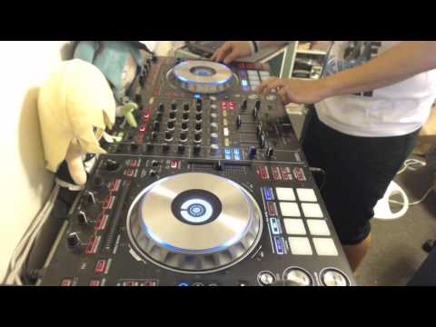 w-isk - X-MAS (what are genres?) Mix!