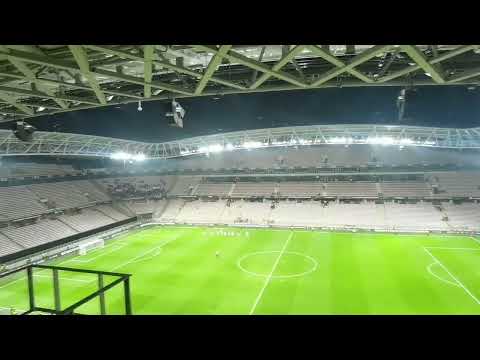 THE GROBARI ULTRAS AND THE NICE ULTRAS SINGING TOGETHER AT THE END OF THE MATCH!