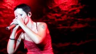 The Cranberries - Lunatic (Live at Nokia Theatre in NYC)