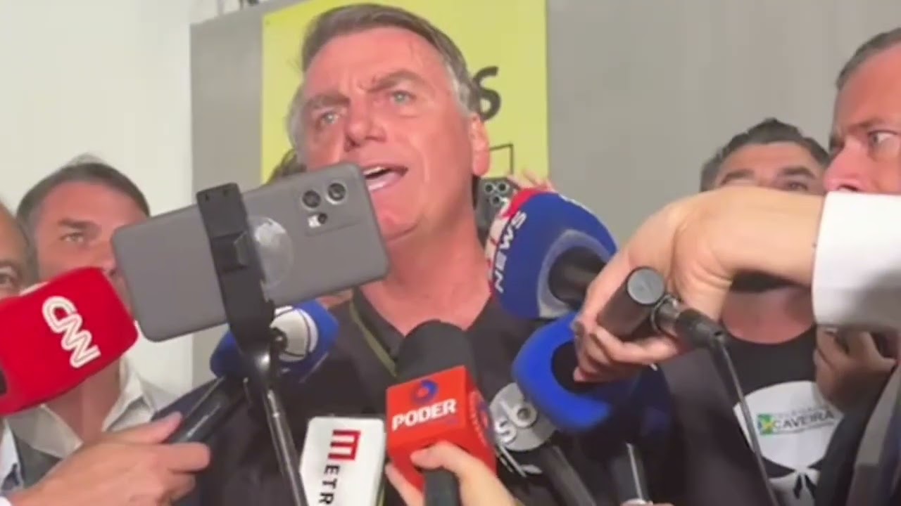 COLETIVA DE IMPRENSA DE BOLSONARO