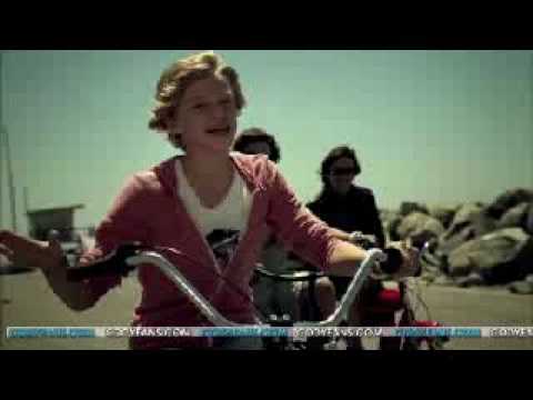 Cody Simpson feat. Flo Rida - iYiYi