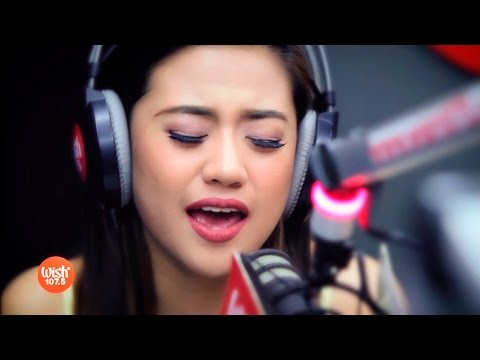 Morissette sings "Throwback" LIVE on Wish 107.5 Bus