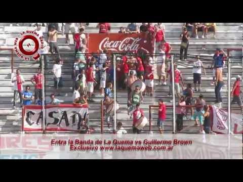 "Entra la Banda - Huracan vs Guillermo Brown - www.laquemaweb.com.ar" Barra: La Banda de la Quema • Club: Huracán