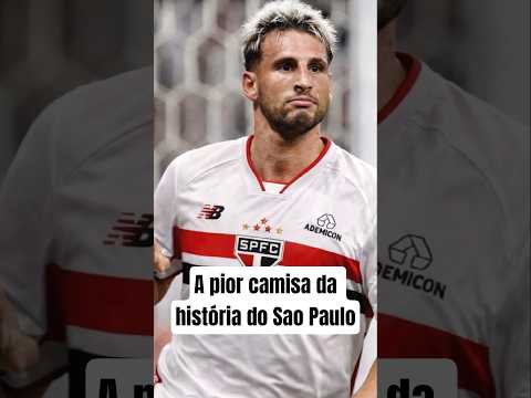 A pior camisa da história do São Paulo??#saopaulo #futebol #camisadetime #tiktokesportes