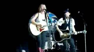 Sugarland in Cheyenne &quot;come on get higher&quot;