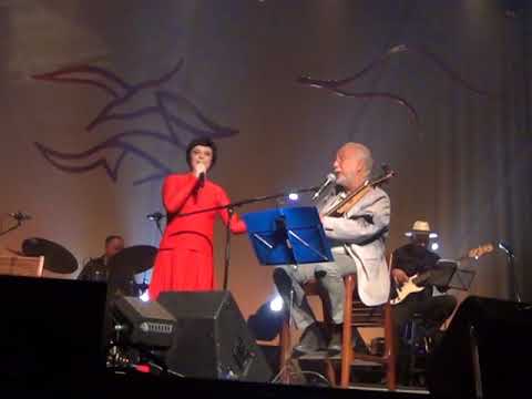 Fernanda Takai  e Menescal - Ai Quem Me Dera