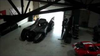 Meet the world's only actual turbine powered Bat Car‬‏