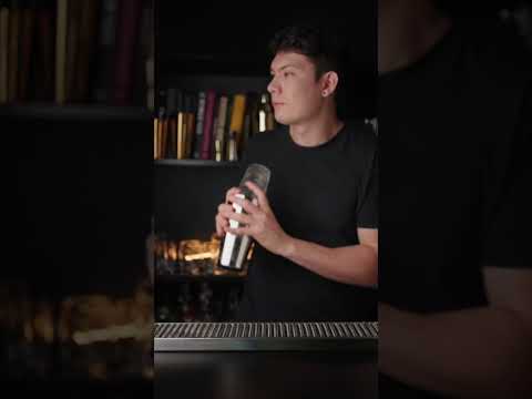 🍐Pear-nicillin🍐 A pear, ginger & Scotch whisky cocktail