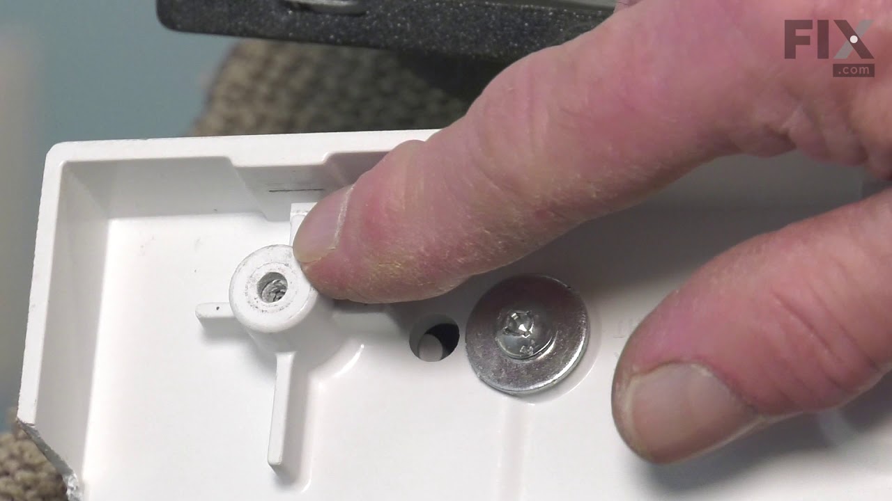 Replacing the Vent Trim - White