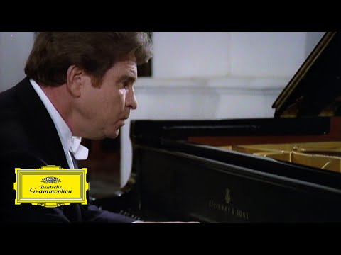 Emil Gilels - Beethoven: Piano Sonata No. 21 "Waldstein" in C Major, Op. 53: I. Allegro con brio