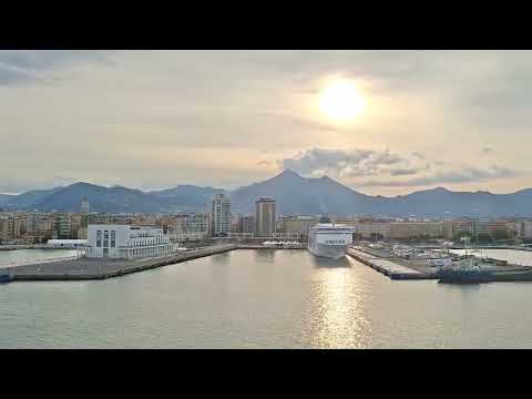 Fähre von Genua nach Palermo - Hafen von Palermo (3) (04.04.2025)