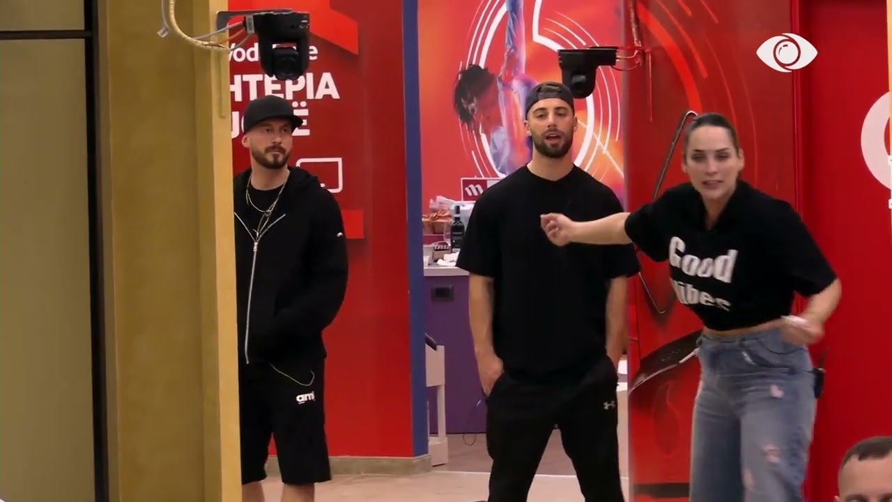 “Kam vëlla e motër e familje”/ Erjola përlotet pas debatit me Gracianon dhe Françeskën