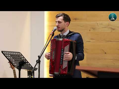 Eu mă culc și-adorm în pace | Alex Lohmann 