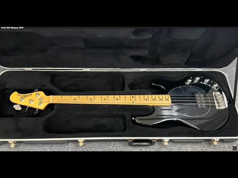 Ernie Ball Music Man StingRay 4 H with Maple Fretboard 1999 - 2018 - Sapphire Black image 17