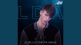 Kadr z teledysku Quello che fa male tekst piosenki LDA