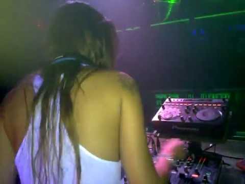 DEBORAH DE LUCA @ OASIS CLUB hammamet (tunisia) sabato 12-11-2011 (apertura)