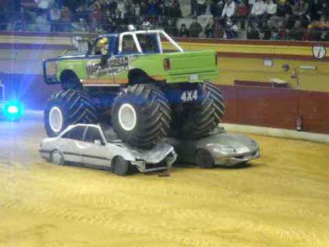 BigFoot Marcos Cesar en Plaza de toros de Atarfe