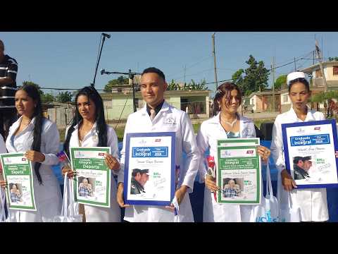 Graduados nuevos profesionales de la salud en Contramaestre