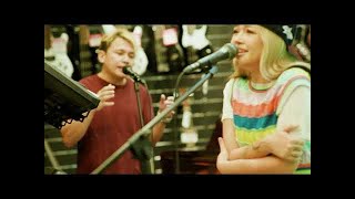 Sponge Cola ft. Janine Berdin -- Gunita (live from Lyric)