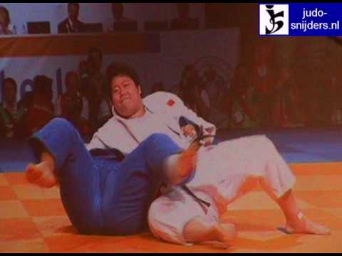 Judo 2009 Rotterdam: Kocaturk (TUR) - Tong (CHN) [+78kg]