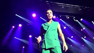 Australian Idol Medley (Anthony Callea &amp; Tim Campbell - Up Close &amp; Unpredictable - 26/10/23)