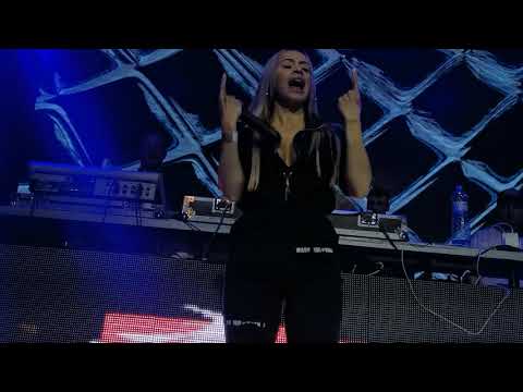 TOTO SOM JA TOUR - Dominika Mirgová - SWING