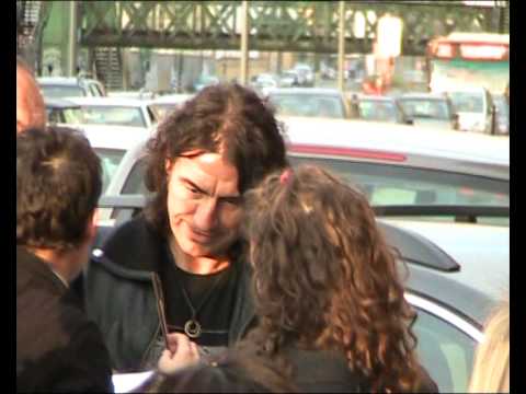 Domani - 50 Star per l'Abruzzo - L'arrivo degli artisti a Milano - Prima Parte