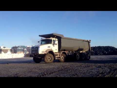 DRAMIS Mack chassis - Raglan Mine - off road truck -
