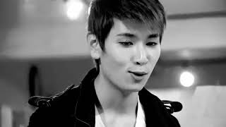 Cross Gene Seyoung singing Be My Lady