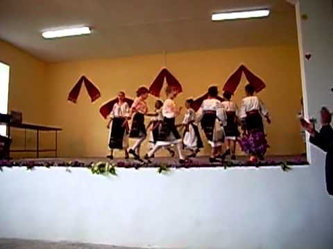 Ansamblul Aitoneana Rediu (15,05,2011).AVI