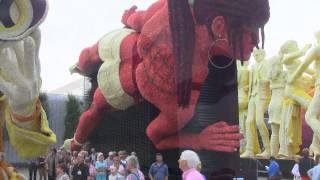 preview picture of video 'Bloemencorso Zundert 2012 (2/2) 03.09.2012'